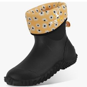 SOLD. NWT Kalkal Woman's Boots Size 9